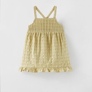 ZARA Textured Greenish Yellow Checkered Dress with Ruffle Detail 4-5 Years Old